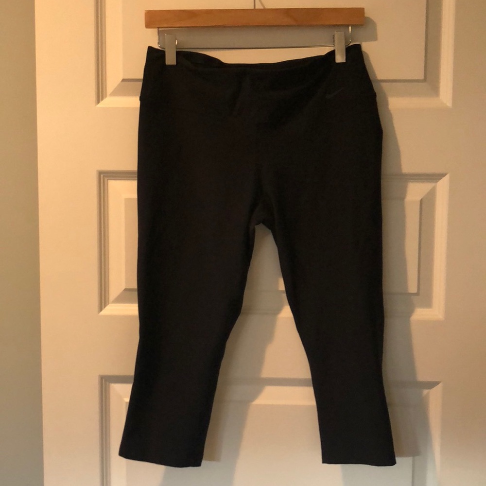Nike Cropped Leggings